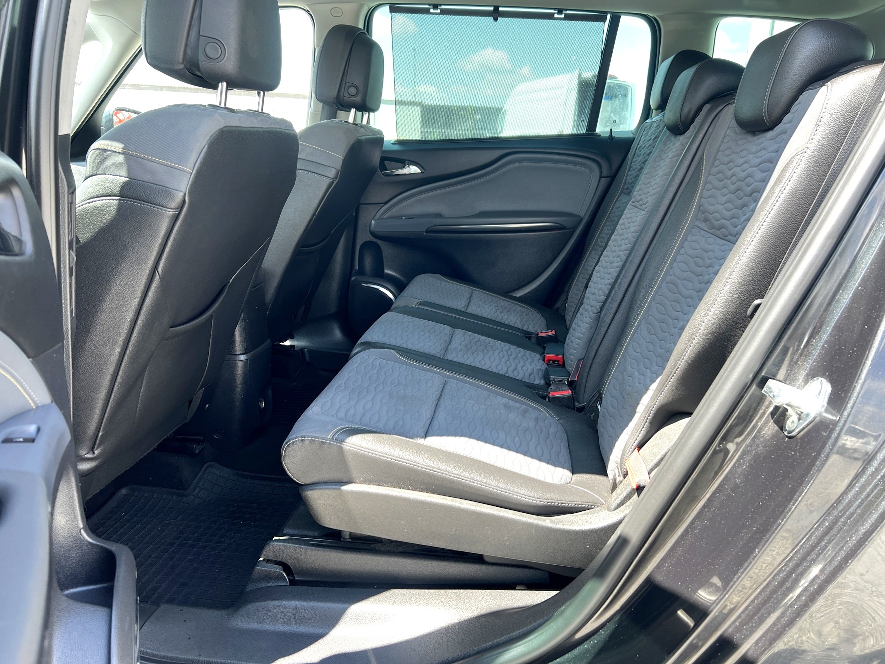1 ROK GWARANCJI W CENIE AUTA, Zamiana, Opel Zafira 2012, 1.6 LPG Gaz, 7 osób