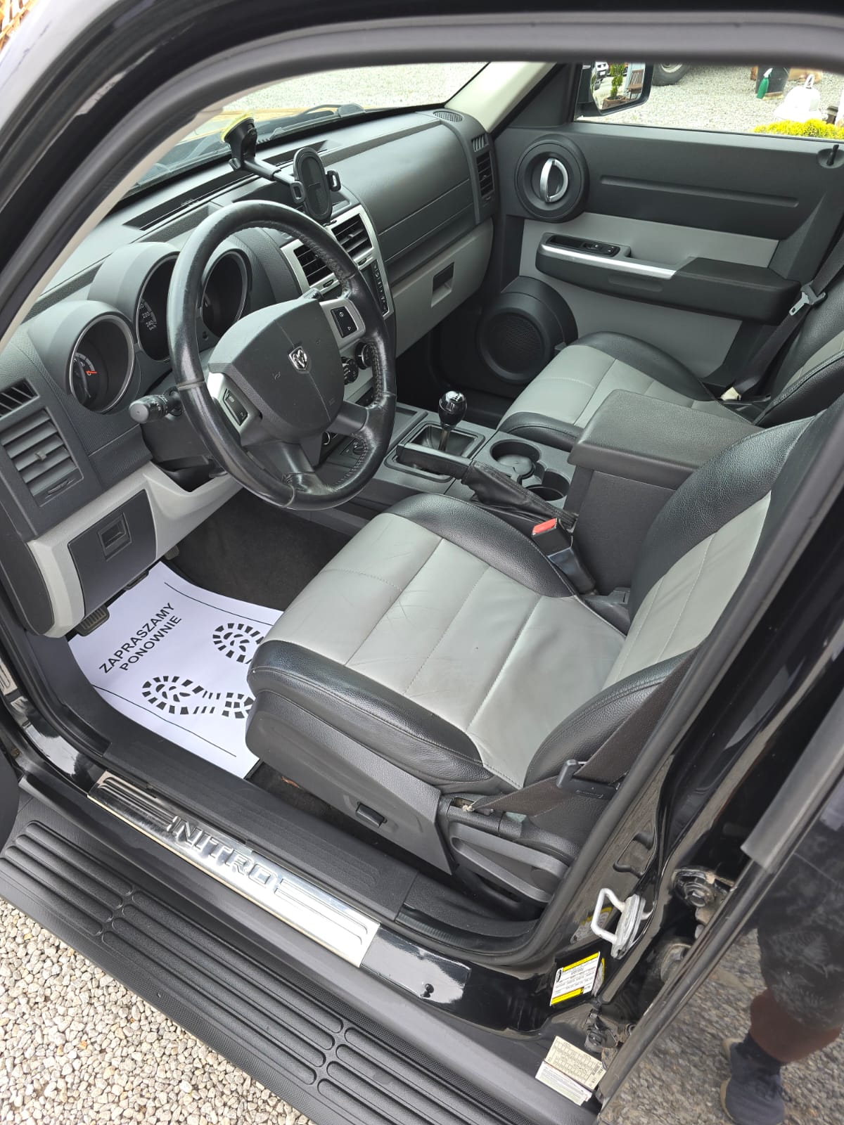 1 ROK GWARANCJI W CENIE AUTA, Zamiana czarny, Dodge Nitro, 4×4, Alu
